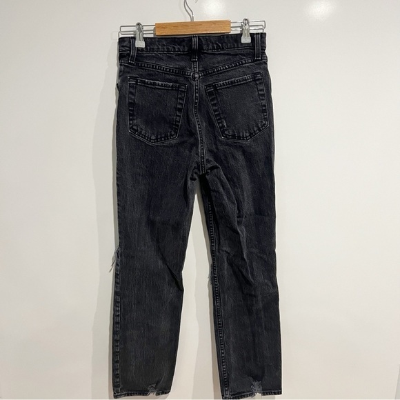 Abercrombie & Fitch Ultra High Rise 90’s Straight Jean - Picture 7 of 10